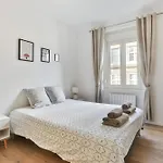 Апартаменты Lovely Quiet 2 Close To Center With Balcony