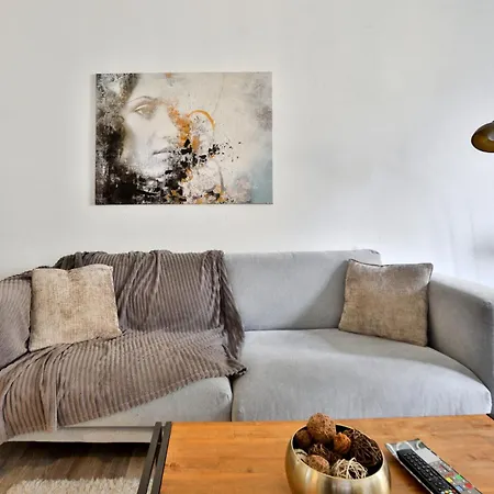 Lovely Quiet 2 Close To Center With Balcony Mulhouse