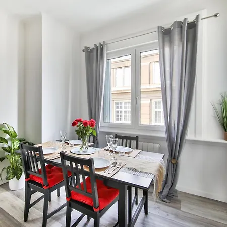 Apartment Lovely Quiet 2 Close To Center With Balcony *